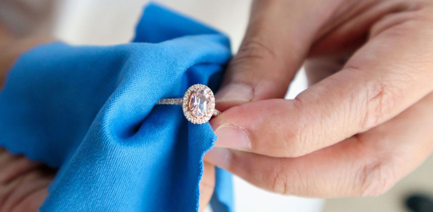 Guida pratica alla pulizia dei gioielli