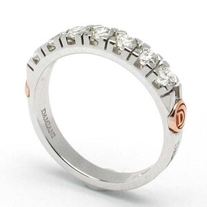Anello Damiani in oro bianco e brillanti Anello Damiani in oro bianco e brillanti
