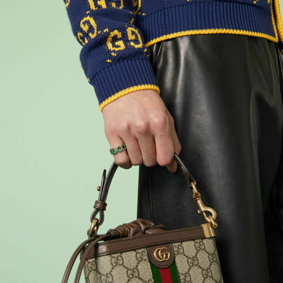 Anello Gucci Interlocking G in argento e smalto verde 9mm