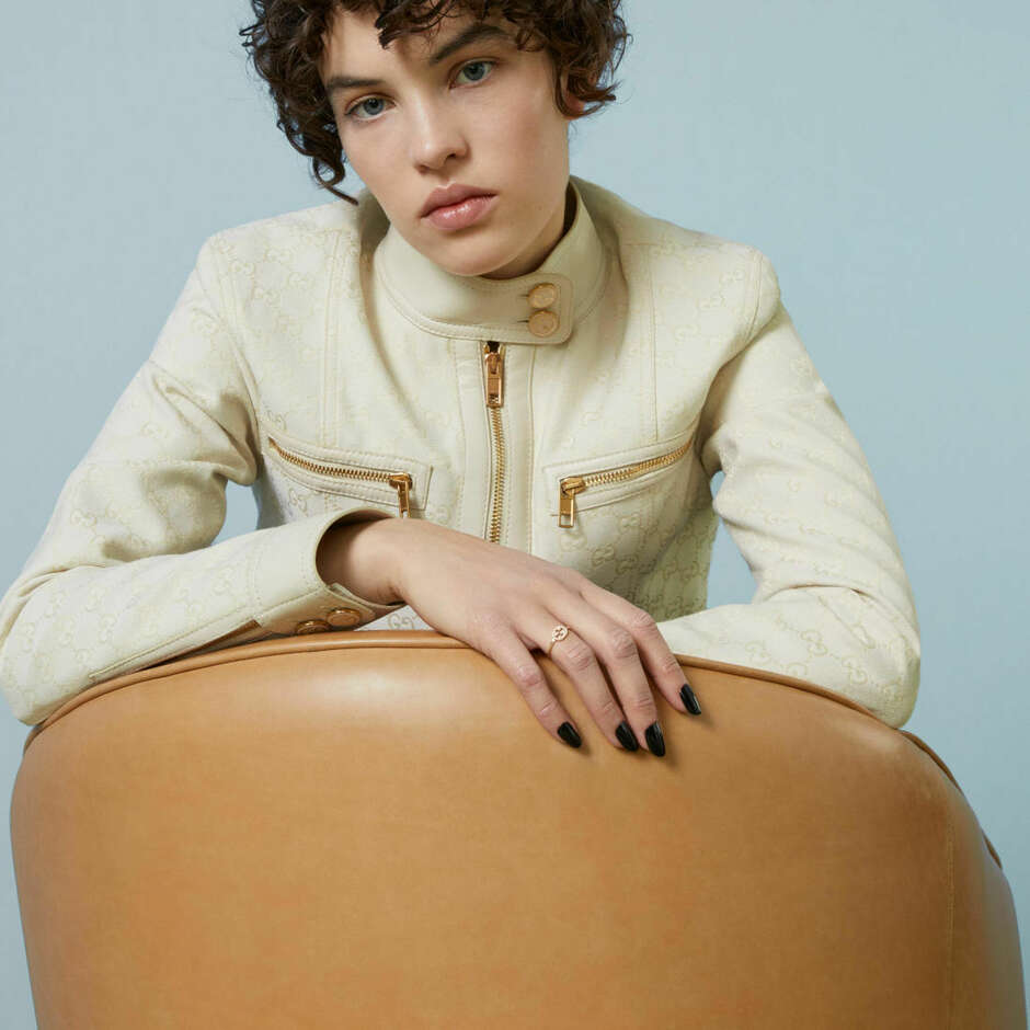 Anello Gucci Interlocking G in oro giallo e diamanti