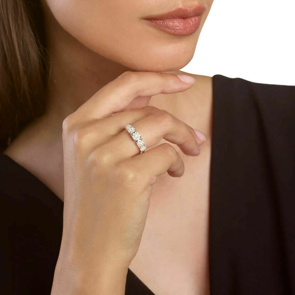 Anello Salvini Daphne con diamanti