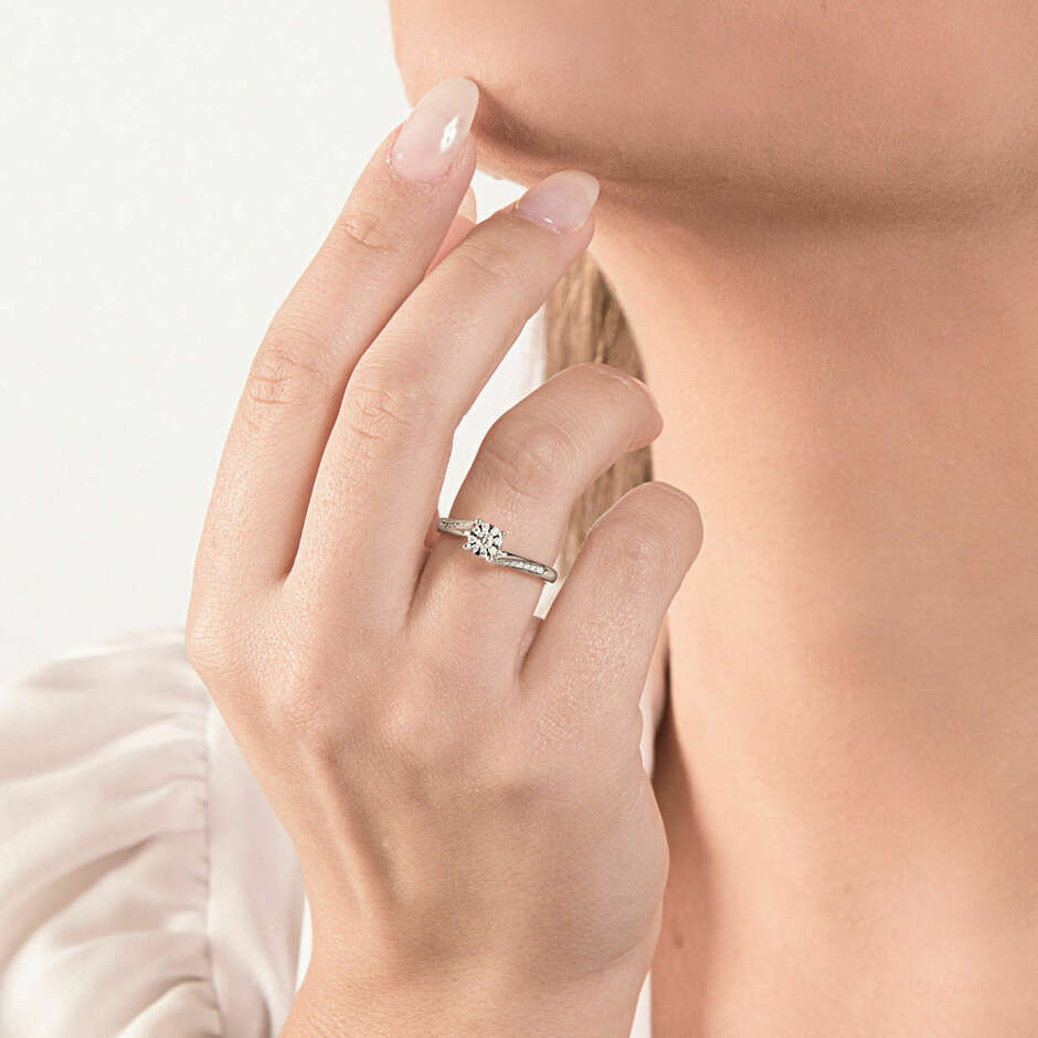 Anello solitario Mirco Visconti in oro bianco e diamanti