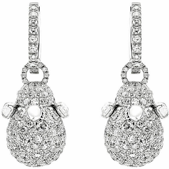 Chantecler Joyful pendant earrings in white gold and pave diamonds