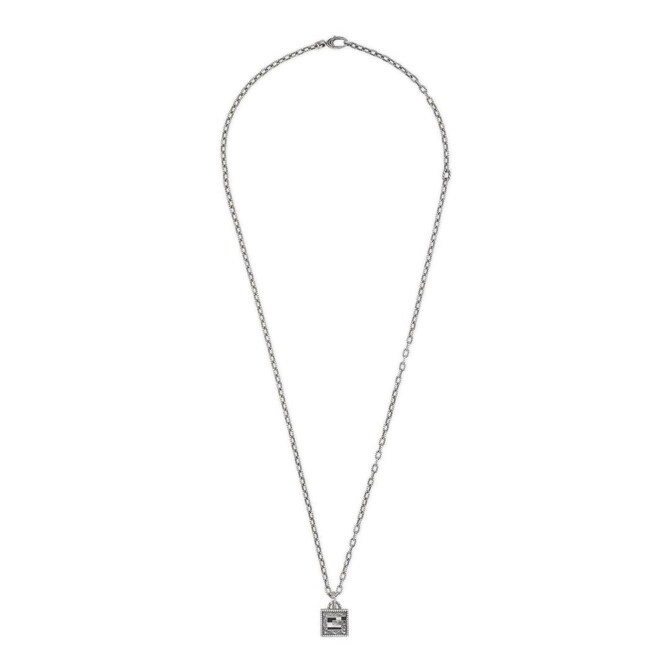 Collana Gucci G Cube con pendente G a cubo in argento