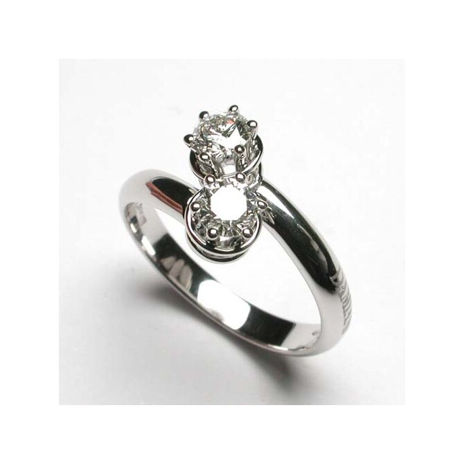 Damiani Minou ring in white gold and diamond