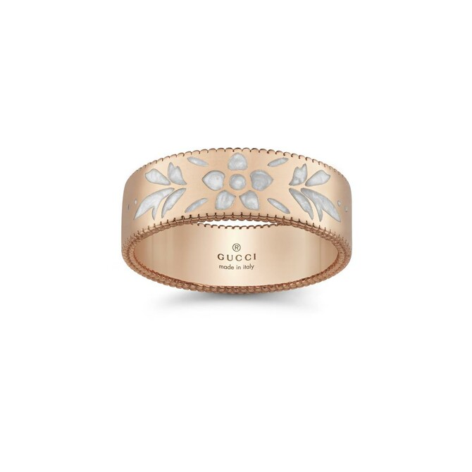 Gucci Icon Blooms ring in rose gold and white enamel 6 mm