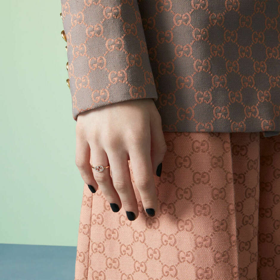 Gucci Interlocking G ring in rose gold and diamonds