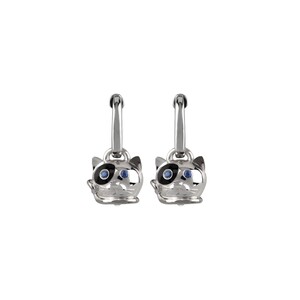 Monorecchino Chantecler gatto micro in argento smalto nero e zaffiri blu Monorecchino Chantecler gatto micro in argento smalto nero e zaffiri blu
