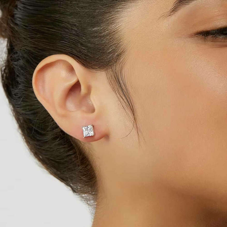 Orecchini a lobo in Argento con Zircone Stroili