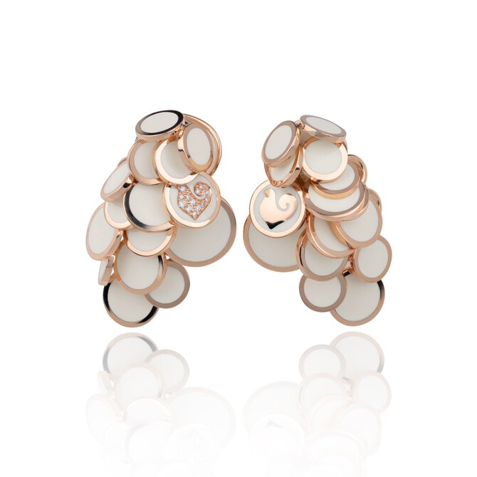 Orecchini Chantecler paillettes a cascata in oro rosa diamanti e smalto bianco