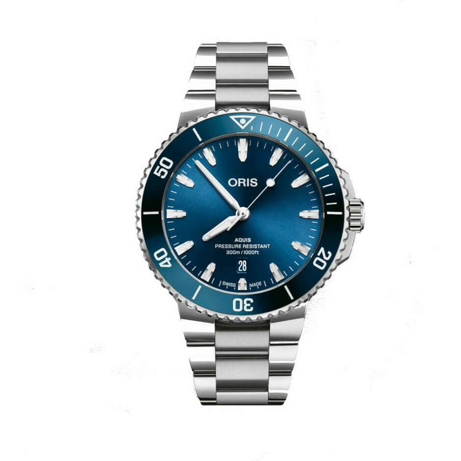 Oris Aquis Date automatic blue dial 43.5mm watch