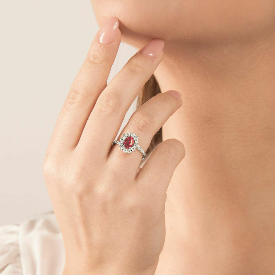 Ring with Mirco Visconti ruby in white gold and surrounding diamonds