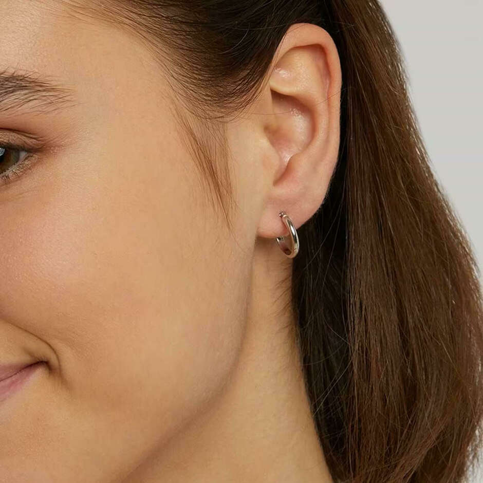 Stroili hoop earrings in white gold