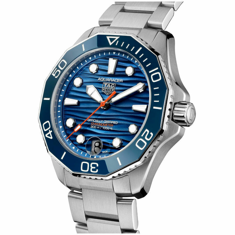 Tag Heuer Aquaracer 300 blue watch with TH31-00 COSC